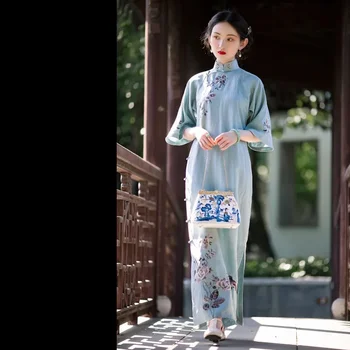 Традиционное китайское атласное платье-стойка с воротником-стойкой Цветы Вышитое длинное платье Cheongsam Женщины Элегантные платья для вечеринок Азиатское платье Qipao