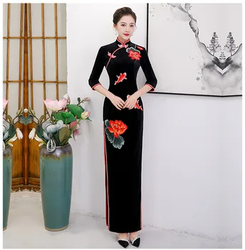 Черный бархат Qipao Длинные платья для вечеринок Повседневный Китай Элегантное платье Женщины Китайский Винтаж Вышивка Cheongsam Восточная одежда